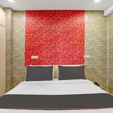 Hotel Collection O Model Town Metro View Neu-Delhi Exterior foto